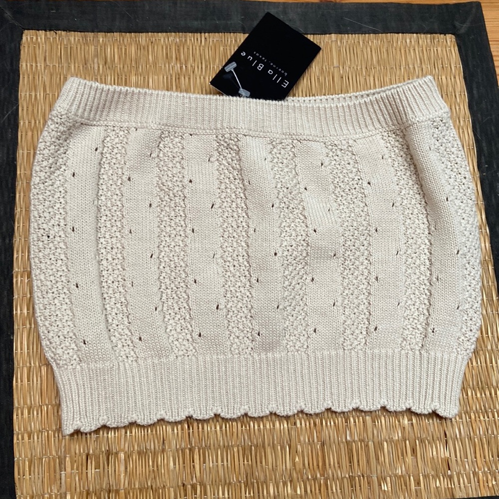 Ella Blue knit top in khaki size M